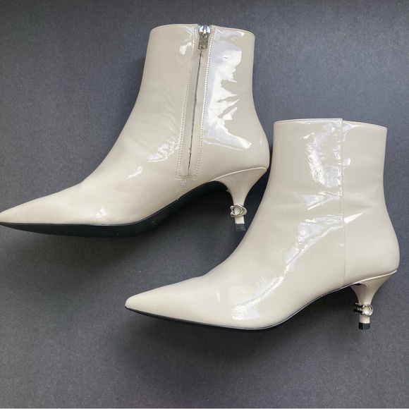 Coach Chalk Patent Leather Jewel Kitten Heel Ankle Bootie, Sz 7 - Picture 3 of 15